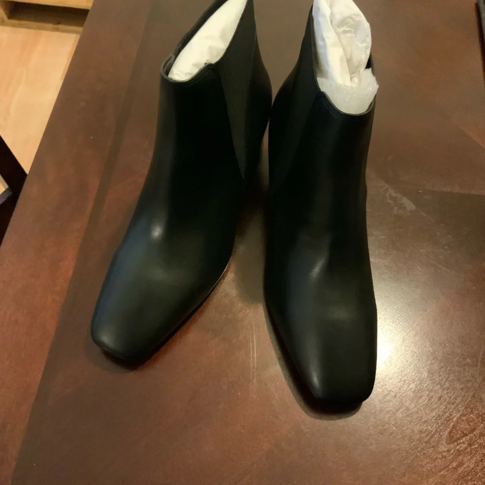 Boot. Size 10M - Picture 2 of 4